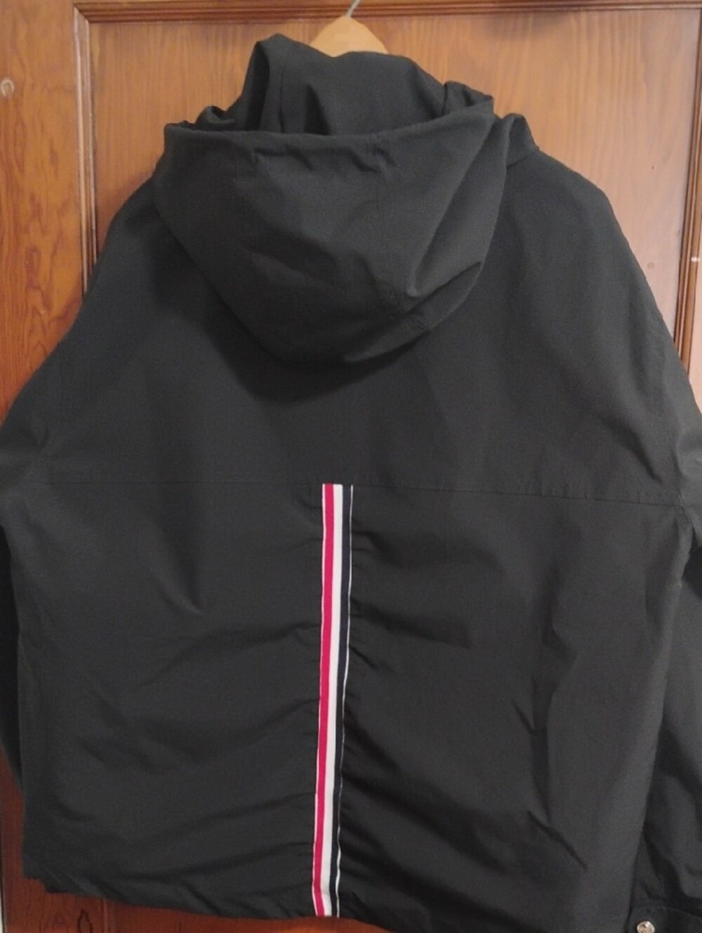Thom Browne Size 2 Men's Black Hooded Rain Jacket with Contrast Tab - Picture 7 of 7